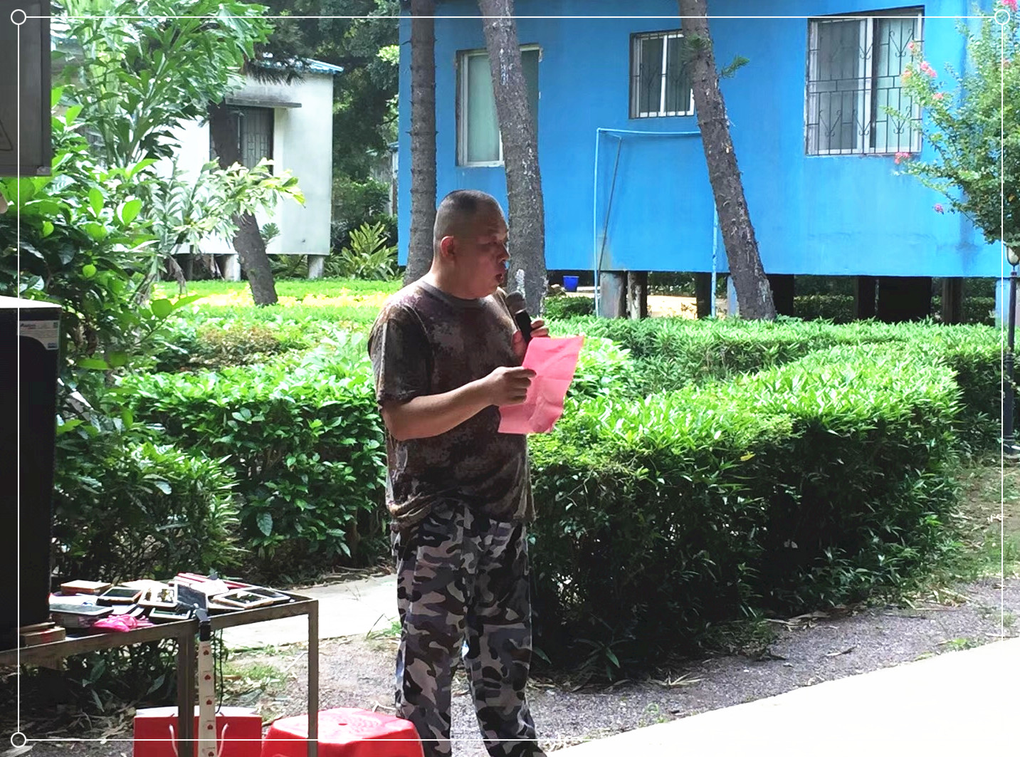 2 大唐合盛瓷磚營(yíng)銷(xiāo)中心副總經(jīng)理陳萬(wàn)漢致開(kāi)營(yíng)辭.jpg